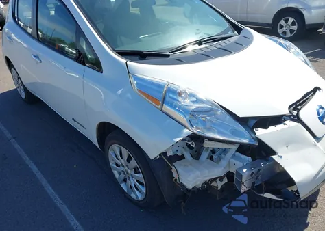 2015 Nissan Leaf S z USA, uszkodzony, nr VIN 1N4AZ0CP8FC303835